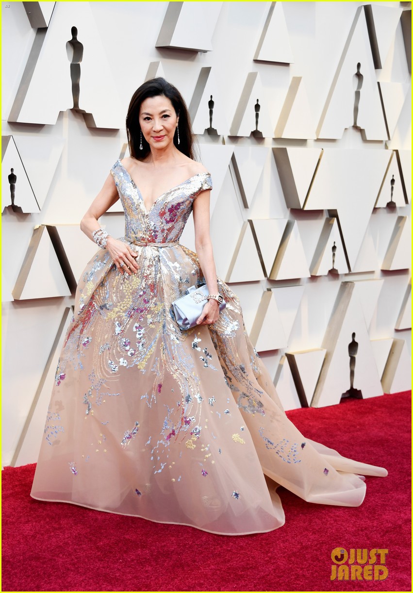 Thảm đỏ Oscar 2019: Dương Tử Quỳnh diện đầm cổ tích bên dàn Con nhà siêu giàu châu Á, dàn mỹ nhân thi nhau chặt chém - Ảnh 2. Thảm đỏ Oscar 2019: Dương Tử Quỳnh diện đầm cổ tích bên dàn Con nhà siêu giàu châu Á, dàn mỹ nhân thi nhau chặt chém - Ảnh 2.