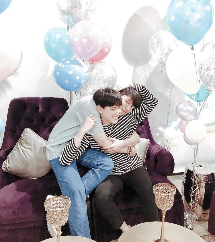 You and I và you and me: Cách dùng nào mới đúng? - Ảnh 3. You and I và you and me: Cách dùng nào mới đúng? - Ảnh 3.