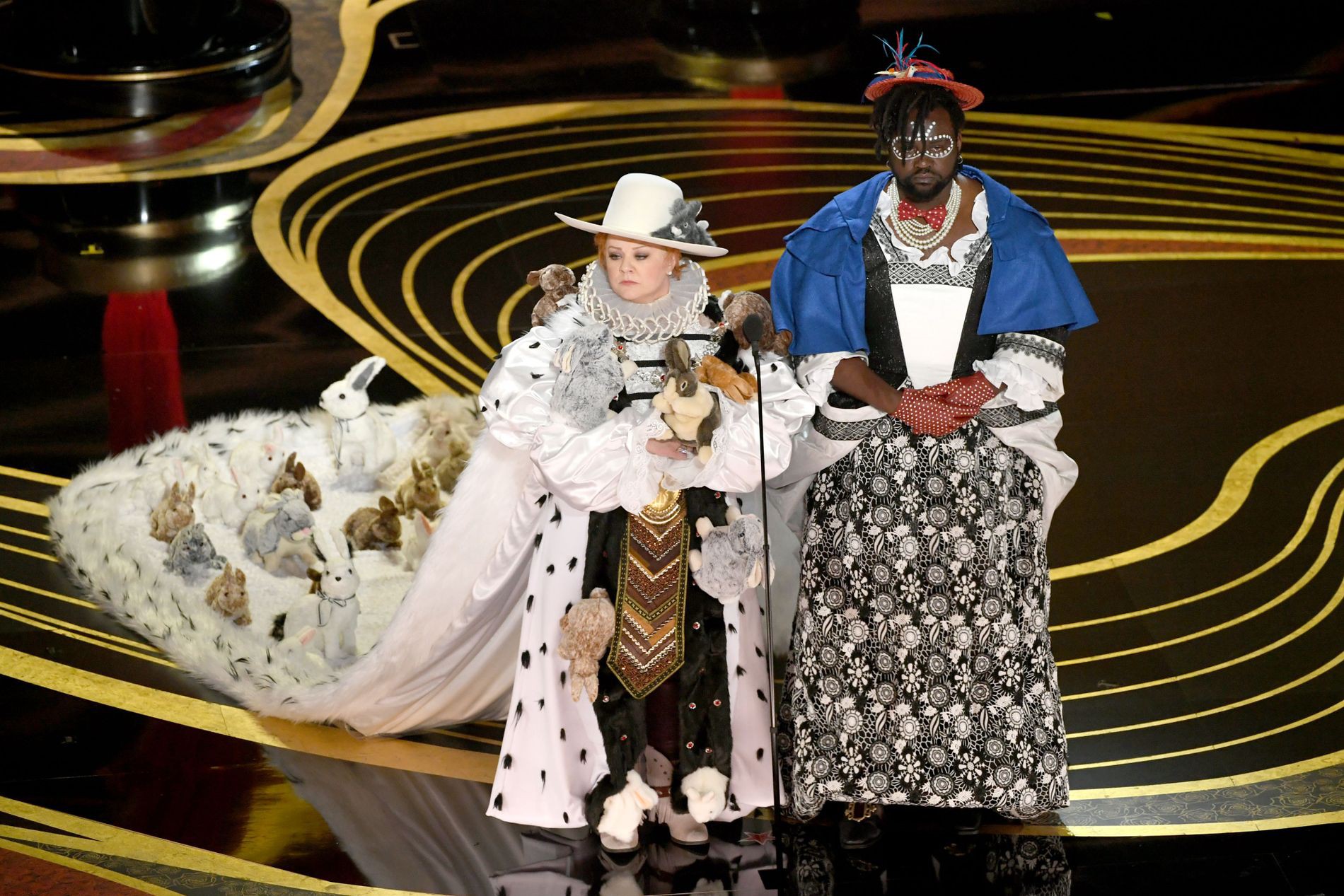 9 khoảnh khắc khó quên nhất tại lễ trao giải danh giá Oscar 2019 - Ảnh 19.