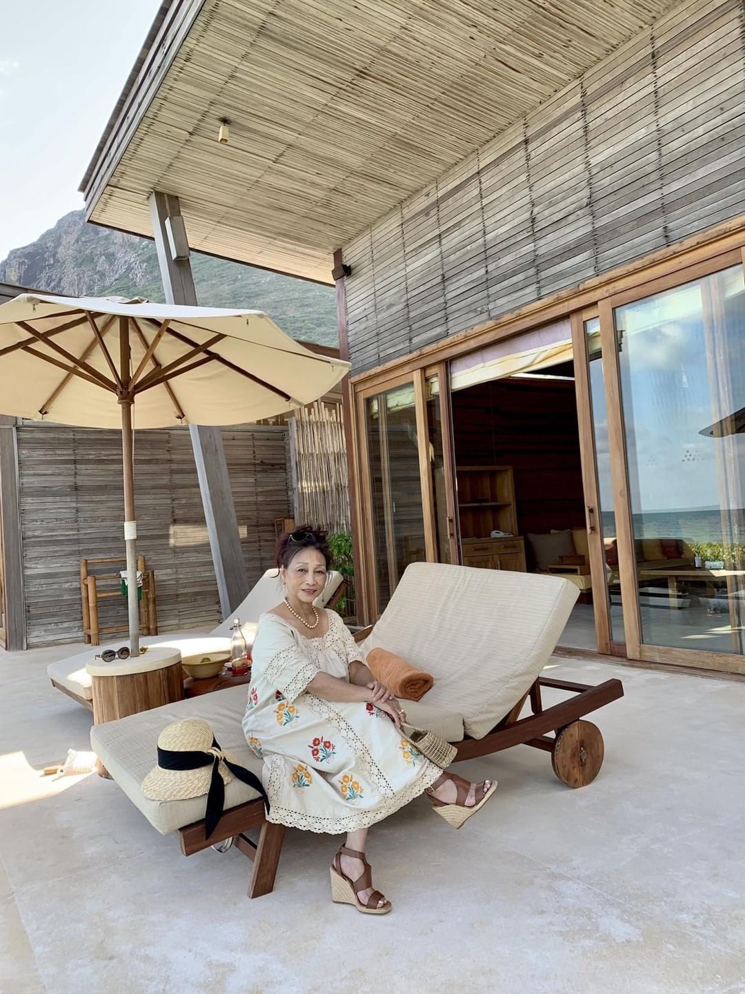Mẹ của Hoàng Ku chính là đại diện cho kiểu phụ huynh mê sống ảo khi du lịch nhưng hơi vất vả vì thiếu kỹ năng - Ảnh 9. Mẹ của Hoàng Ku chính là đại diện cho kiểu phụ huynh mê sống ảo khi du lịch nhưng hơi vất vả vì thiếu kỹ năng - Ảnh 9.