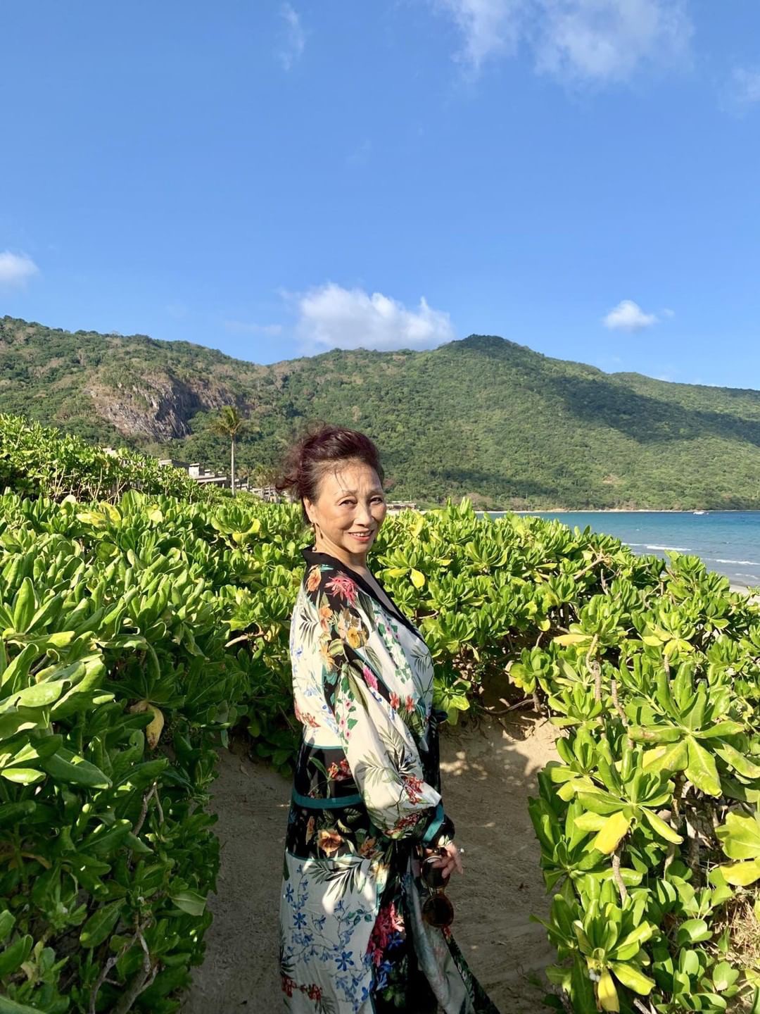 Mẹ của Hoàng Ku chính là đại diện cho kiểu phụ huynh mê sống ảo khi du lịch nhưng hơi vất vả vì thiếu kỹ năng - Ảnh 11. Mẹ của Hoàng Ku chính là đại diện cho kiểu phụ huynh mê sống ảo khi du lịch nhưng hơi vất vả vì thiếu kỹ năng - Ảnh 11.