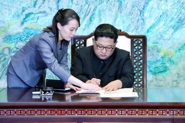 Chân dung em gái chủ tịch Kim - người cẩn thận thị sát sân ga Đồng Đăng trước khi anh trai xuống tàu - Ảnh 4.