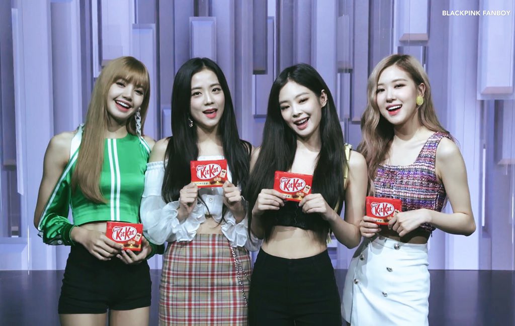 4 lần bị phân biệt đối xử, Lisa (Black Pink) bây giờ có khác gì “con ghẻ” của YG? - Ảnh 5. 4 lần bị phân biệt đối xử, Lisa (Black Pink) bây giờ có khác gì “con ghẻ” của YG? - Ảnh 5.