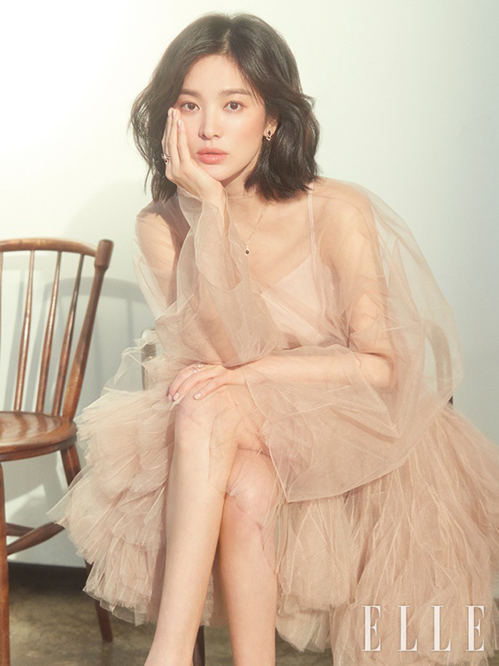 Scandal ly hôn đã nóng, clip Song Hye Kyo đẹp đến mức câm nín trong hậu trường tạp chí còn nóng hơn - Ảnh 8.