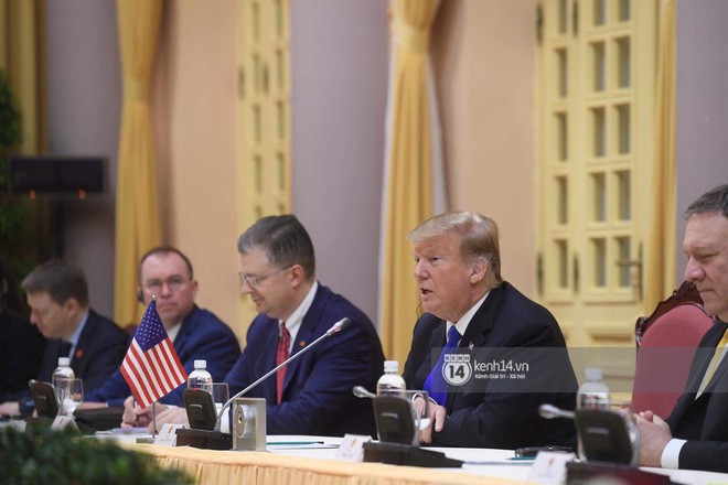 Tổng thống Trump tiếp tục gặp gỡ Thủ tướng Nguyễn Xuân Phúc sau khi rời Phủ Chủ tịch - Ảnh 20.