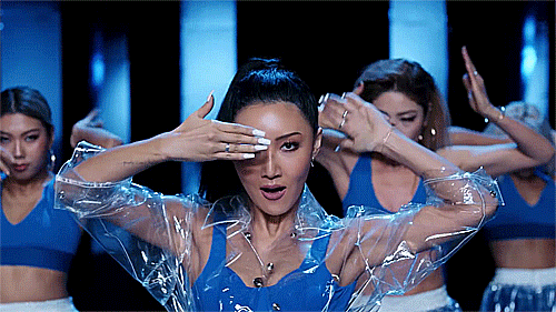 Fan nở mày nở mặt: Nhạc của BTS và một idol mới chập chững solo được bật ngay tại concert Maroon 5 đây này! - Ảnh 5.