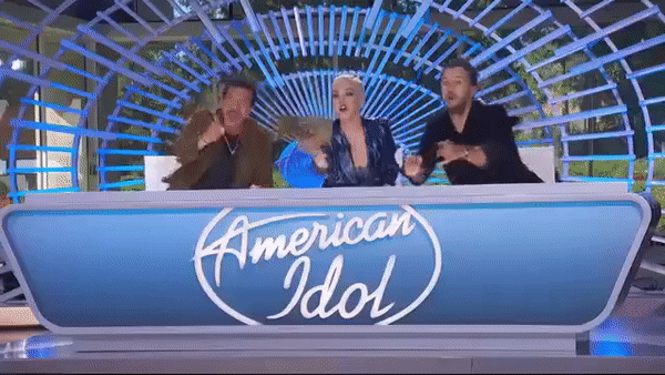 Xôn xao hình ảnh Katy Perry trao vé đi tiếp cho thí sinh Việt Nam tại American Idol - Ảnh 5.