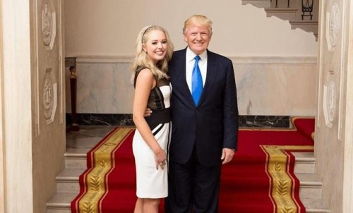 Tiffany Trump: Con gái tổng thống Donald Trump gợi cảm và nhiều tài lẻ - Ảnh 1.