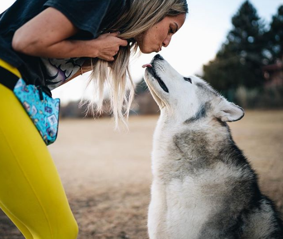Chùm ảnh: 15 điều cần biết nếu bạn muốn nuôi một chú chó-lai-sói siêu đáng yêu trong nhà - Ảnh 20.