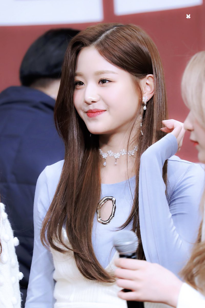 Mỹ nhân tân binh bỗng thành tâm điểm vì body xuất chúng đến mức Jennie (Black Pink) cũng phải há hốc mồm xuýt xoa - Ảnh 7. Mỹ nhân tân binh bỗng thành tâm điểm vì body xuất chúng đến mức Jennie (Black Pink) cũng phải há hốc mồm xuýt xoa - Ảnh 7.