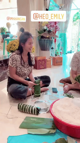 Sao Vbiz tất bật g&oacute;i b&aacute;nh chưng, b&aacute;nh T&eacute;t chuẩn bị đ&oacute;n Tết: Người qu&acirc;y quần c&ugrave;ng gia đ&igrave;nh, người rủ cả &ecirc;-k&iacute;p c&ugrave;ng tham gia - Ảnh 18.