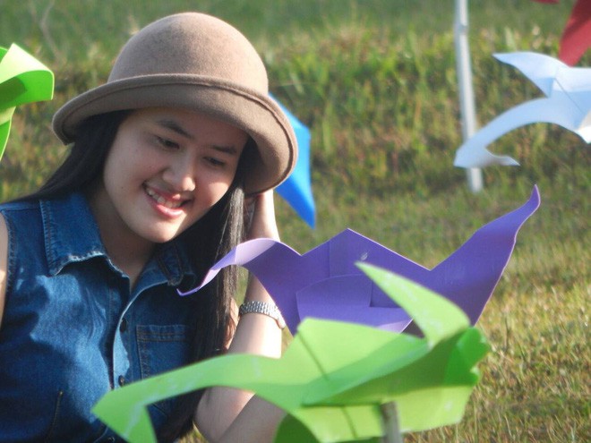 Bị chồng bỏ v&igrave; xấu, bị c&ocirc; g&aacute;i trẻ đẹp n&oacute;i 1 c&acirc;u cay nghiệt, người phụ nữ chấp nhận đau đớn để thay đổi - Ảnh 2.