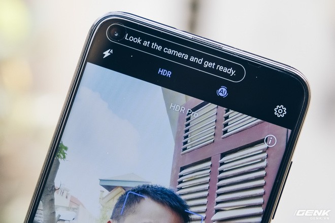 Smartphone năm 2019 sẽ như thế này đây: Trên tay Huawei Nova 4 với màn hình đục lỗ - Ảnh 6.