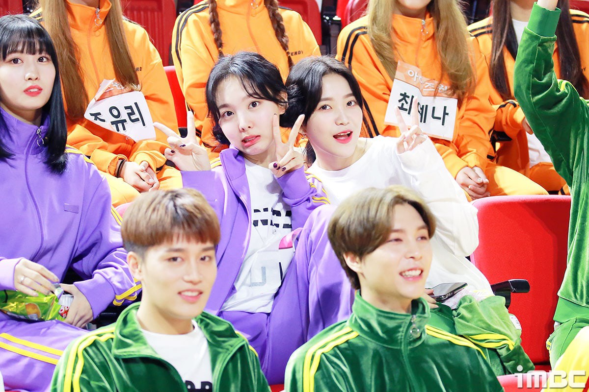 Fan được dịp đẩy thuyền khi thấy hội chị em Idol tình thương mến thương tại đại hội thể thao - Ảnh 1. Fan được dịp đẩy thuyền khi thấy hội chị em Idol tình thương mến thương tại đại hội thể thao - Ảnh 1.