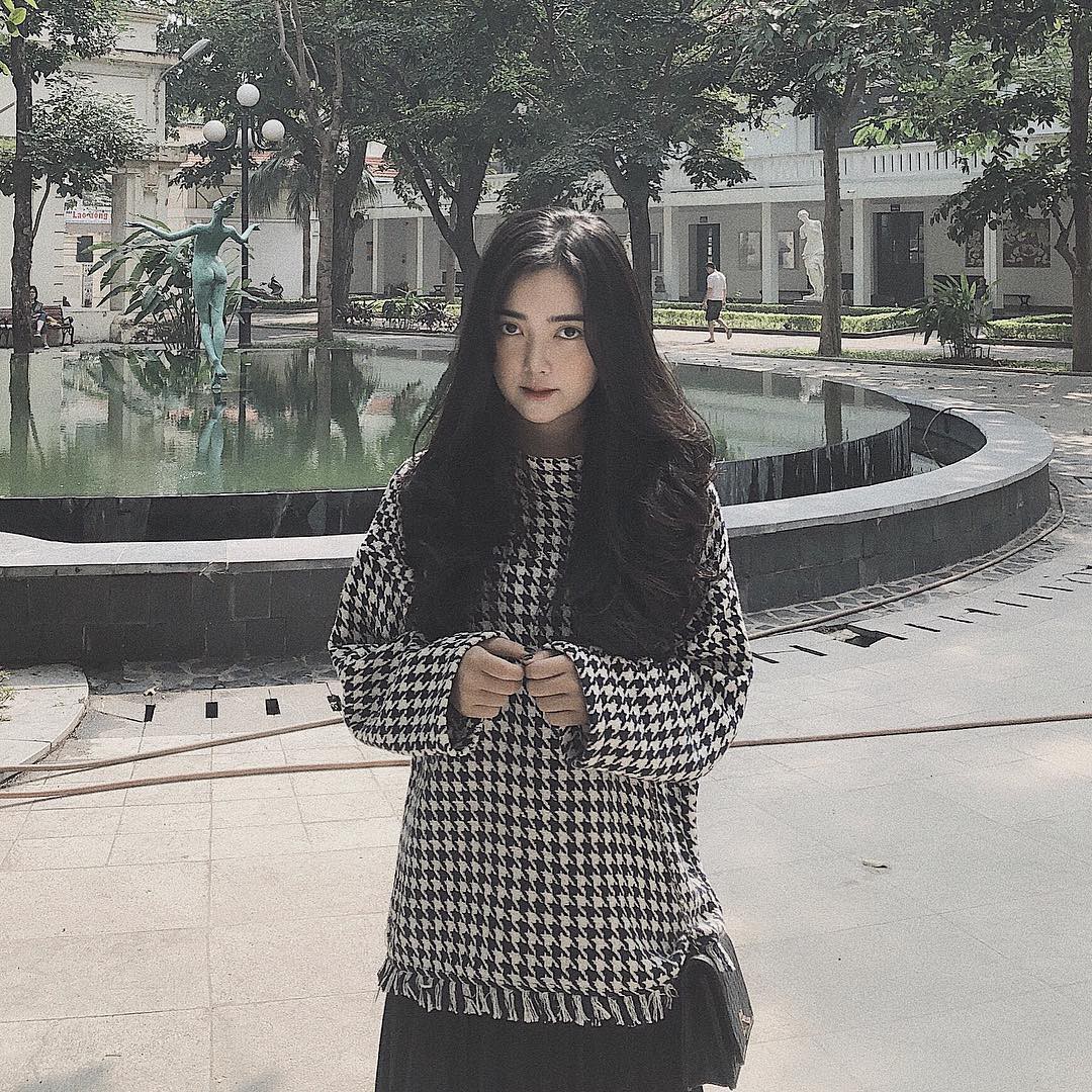 Người yêu Đức Chinh chứng minh: Con gái lúc trên mạng và khi về quê ra mắt là hai khái niệm không hề liên quan - Ảnh 4. Người yêu Đức Chinh chứng minh: Con gái lúc trên mạng và khi về quê ra mắt là hai khái niệm không hề liên quan - Ảnh 4.