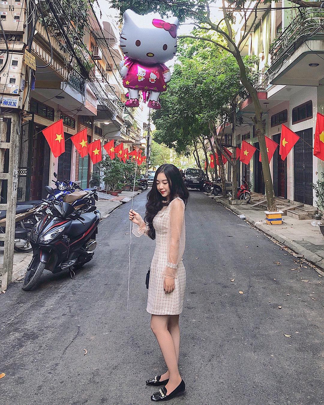 Người yêu Đức Chinh chứng minh: Con gái lúc trên mạng và khi về quê ra mắt là hai khái niệm không hề liên quan - Ảnh 6. Người yêu Đức Chinh chứng minh: Con gái lúc trên mạng và khi về quê ra mắt là hai khái niệm không hề liên quan - Ảnh 6.