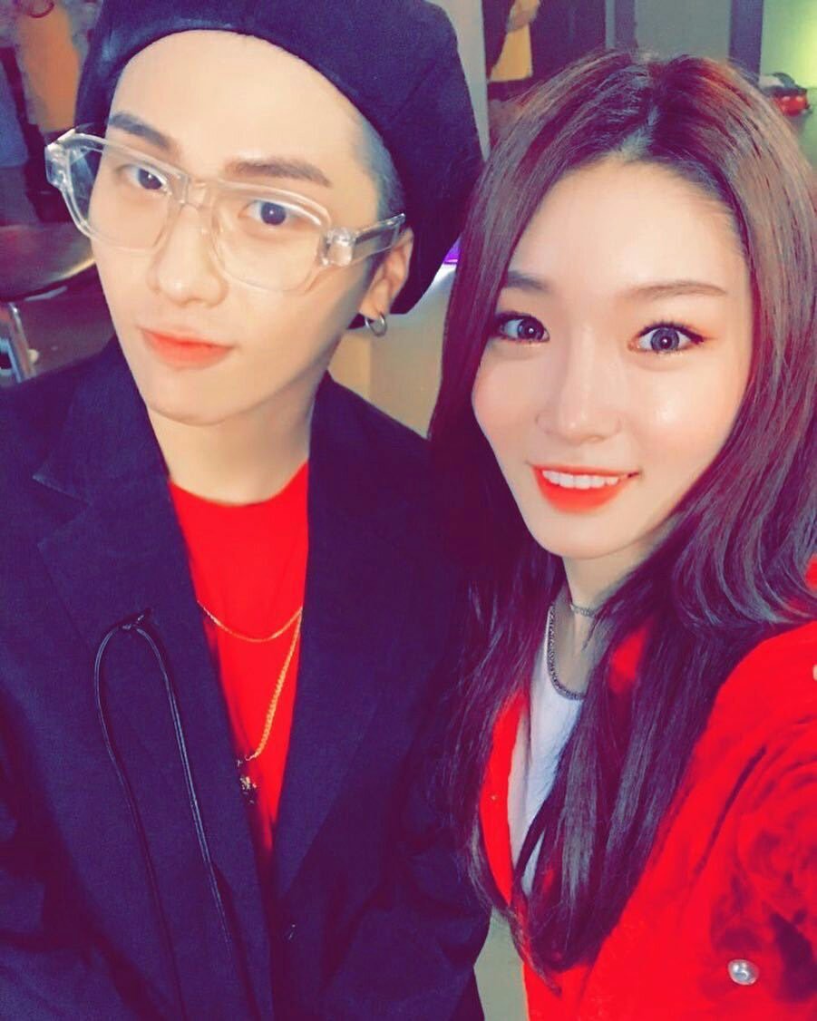 Đây chính là nữ ca sĩ solo được săn đón kết hợp nhất Kpop thời gian qua - Ảnh 4. Đây chính là nữ ca sĩ solo được săn đón kết hợp nhất Kpop thời gian qua - Ảnh 4.