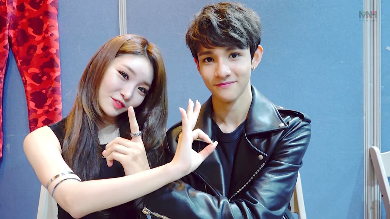 Đây chính là nữ ca sĩ solo được săn đón kết hợp nhất Kpop thời gian qua - Ảnh 2. Đây chính là nữ ca sĩ solo được săn đón kết hợp nhất Kpop thời gian qua - Ảnh 2.