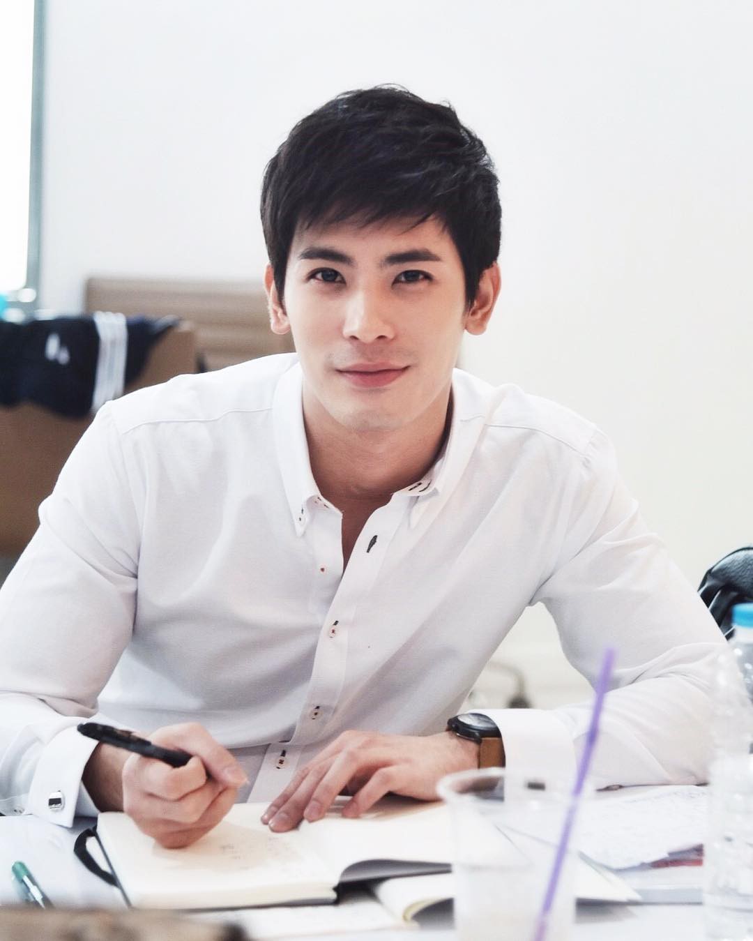 Top 8 nam thần Thái nổi tiếng nhất tại nước tỉ dân Trung Quốc: Vị trí số 1 gây bất ngờ vì vượt qua cả Push và Mario - Ảnh 20. Top 8 nam thần Thái nổi tiếng nhất tại nước tỉ dân Trung Quốc: Vị trí số 1 gây bất ngờ vì vượt qua cả Push và Mario - Ảnh 20.