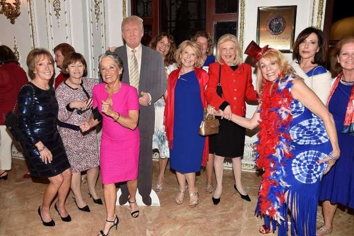 Bên trong khu nghỉ dưỡng Mar a Lago xa xỉ của Tổng thống Trump - Ảnh 5. Bên trong khu nghỉ dưỡng Mar a Lago xa xỉ của Tổng thống Trump - Ảnh 5.
