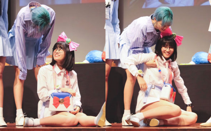 Ấm lòng những khoảnh khắc idol chăm nhau mùi mẫn, ngọt đến sâu răng: Nhóm nhạc Kpop nào tình cảm nhất? - Ảnh 26. Ấm lòng những khoảnh khắc idol chăm nhau mùi mẫn, ngọt đến sâu răng: Nhóm nhạc Kpop nào tình cảm nhất? - Ảnh 26.