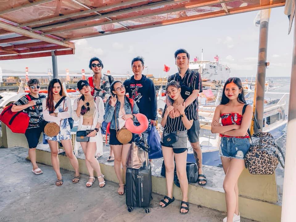 Đỉnh cao của bình thản là khi cô đơn nhưng vẫn du lịch cùng 4 cặp đôi siêu hạnh phúc - Ảnh 5. Đỉnh cao của bình thản là khi cô đơn nhưng vẫn du lịch cùng 4 cặp đôi siêu hạnh phúc - Ảnh 5.