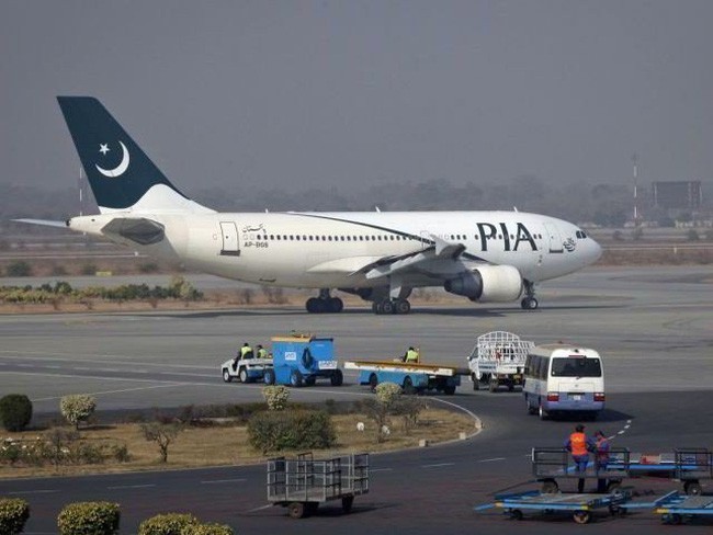 Pakistan dần mở lại không phận cho máy bay chở khách - Ảnh 1.