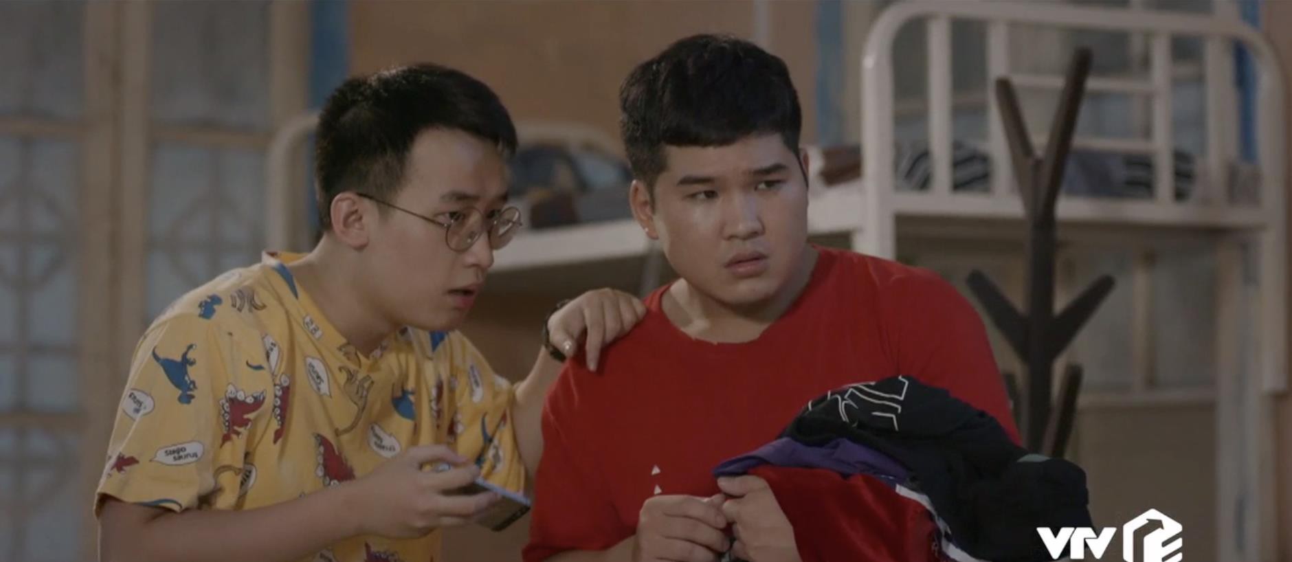 Nghịch lý của Chạy Trốn Thanh Xuân: trai tốt thì chẳng ai yêu, trai đểu thì chị em thi nhau tranh giành rồi chuốc khổ - Ảnh 3. Nghịch lý của Chạy Trốn Thanh Xuân: trai tốt thì chẳng ai yêu, trai đểu thì chị em thi nhau tranh giành rồi chuốc khổ - Ảnh 3.