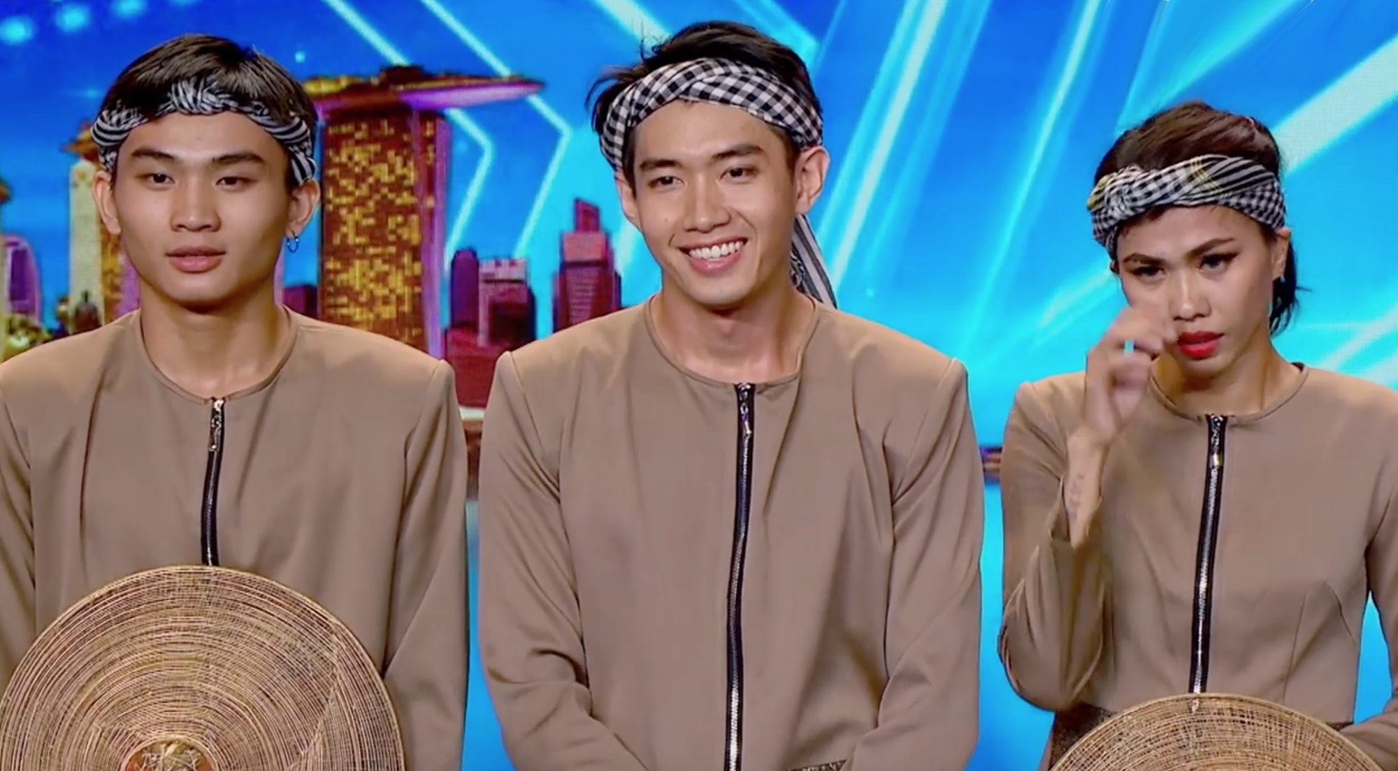 Nhóm nhảy của Quang Đăng là đại diện Việt Nam thứ 2 tại Asias Got Talent 2019! - Ảnh 6. Nhóm nhảy của Quang Đăng là đại diện Việt Nam thứ 2 tại Asias Got Talent 2019! - Ảnh 6.