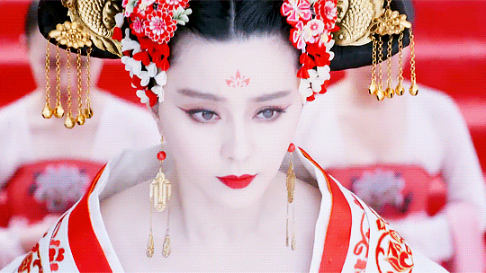 Tiêu chuẩn chọn mỹ nhân đẹp nhất showbiz Hàn, Trung, Nhật: Điểm chung nằm ở mắt, đại diện Nhật hack tuổi quá đỉnh - Ảnh 16.