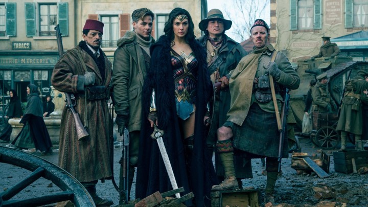 Câu trả lời cho dân ngoại đạo: Captain Marvel hay Wonder Woman thú vị hơn? - Ảnh 12. Câu trả lời cho dân ngoại đạo: Captain Marvel hay Wonder Woman thú vị hơn? - Ảnh 12.