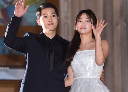 Ảnh Song Joong Ki đeo nhẫn cưới là ảnh cũ, tiểu tam thực sự không phải là bạn Song Hye Kyo mà là nhân vật này? - Ảnh 1.