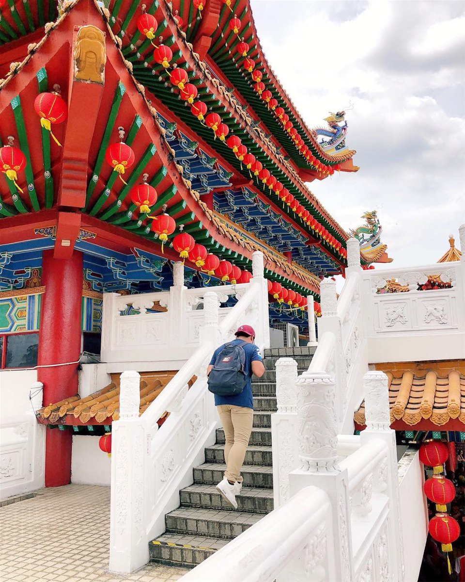 Phát hiện triệu góc check-in thần thánh ở ngôi chùa đèn lồng hot nhất Kuala Lumpur - Ảnh 13. Phát hiện triệu góc check-in thần thánh ở ngôi chùa đèn lồng hot nhất Kuala Lumpur - Ảnh 13.