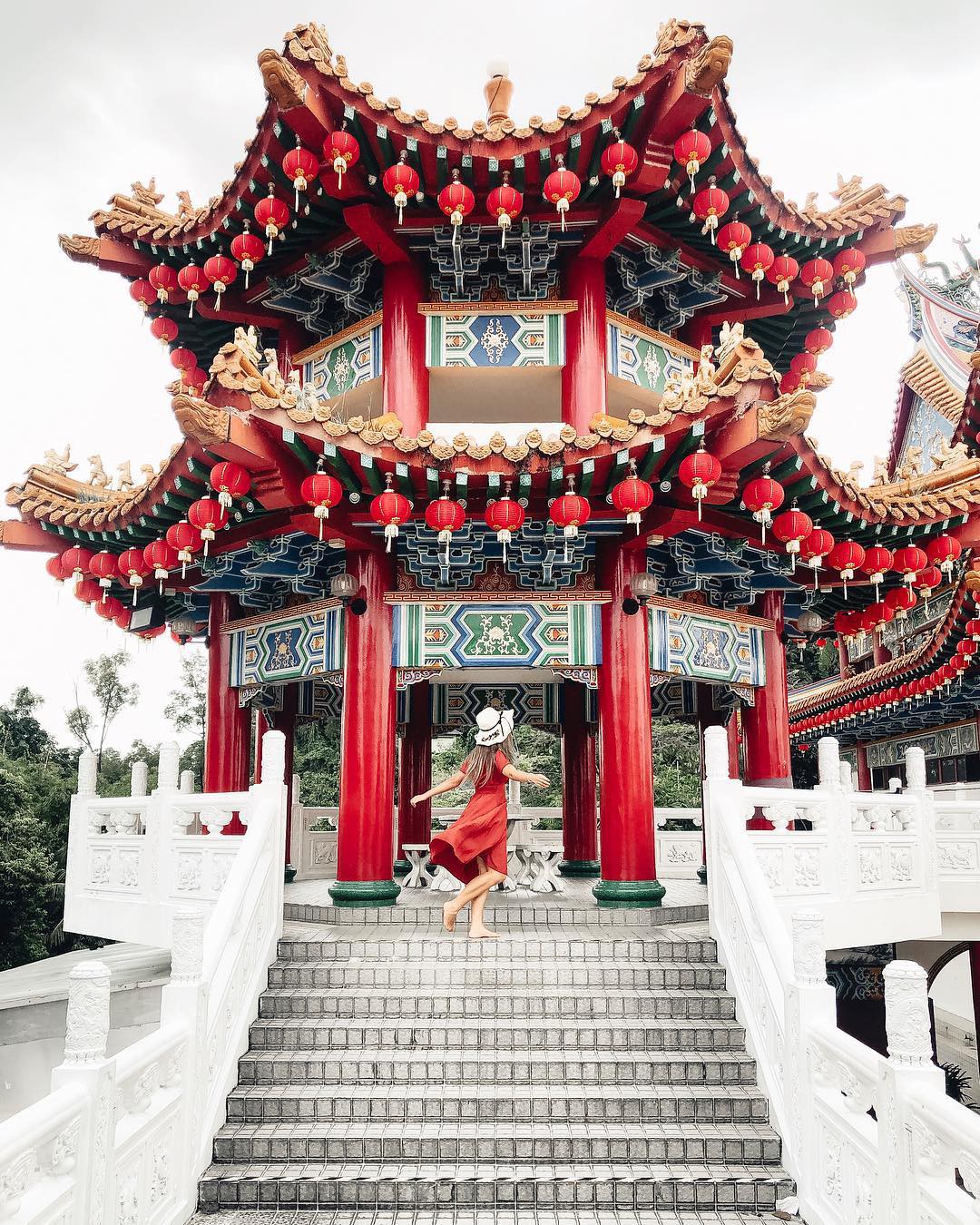 Phát hiện triệu góc check-in thần thánh ở ngôi chùa đèn lồng hot nhất Kuala Lumpur - Ảnh 15. Phát hiện triệu góc check-in thần thánh ở ngôi chùa đèn lồng hot nhất Kuala Lumpur - Ảnh 15.