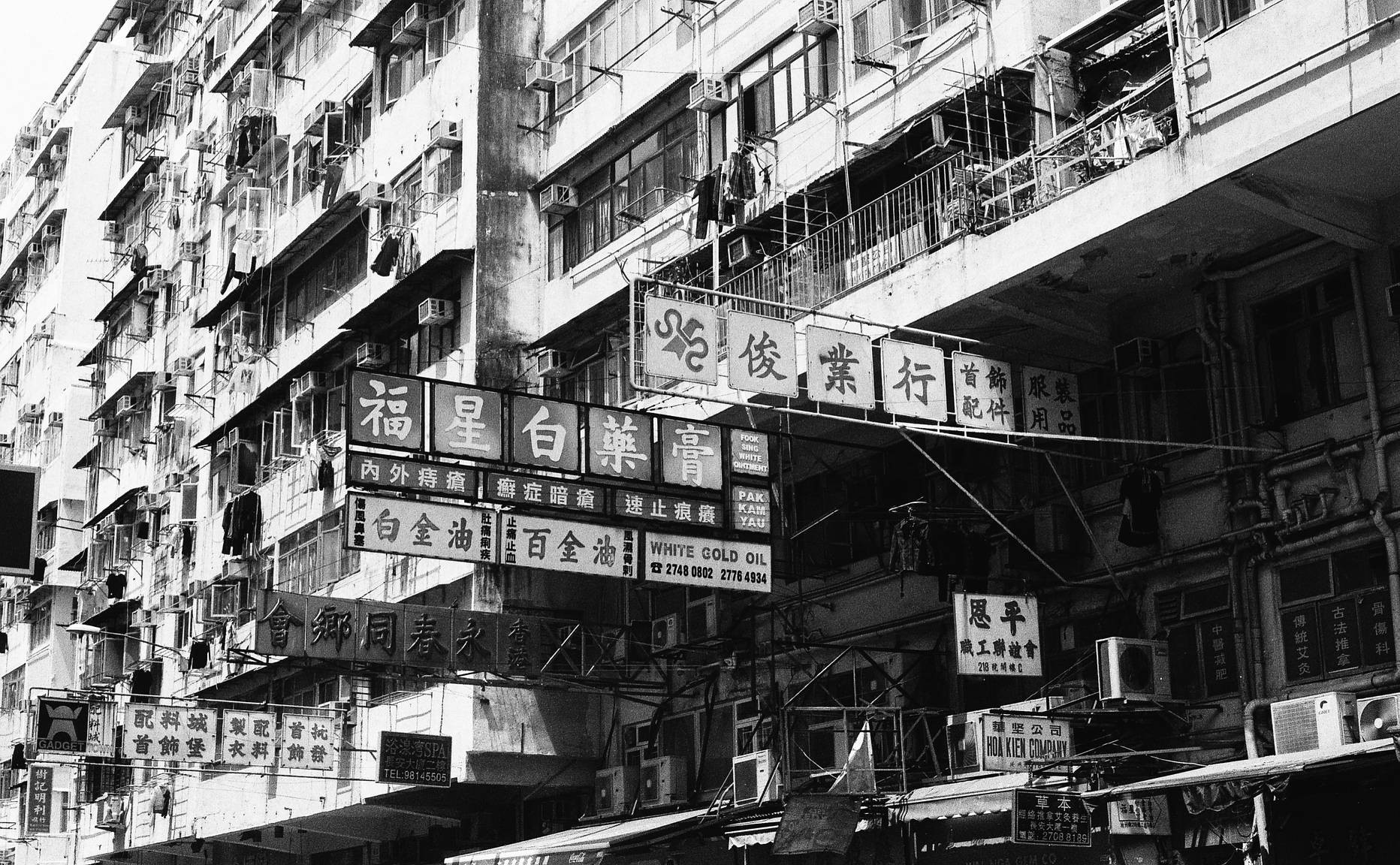 Có một Hong Kong tràn ngập mĩ cảm điện ảnh qua lăng kính của nhiếp ảnh gia người Đài Loan - Ảnh 3. Có một Hong Kong tràn ngập mĩ cảm điện ảnh qua lăng kính của nhiếp ảnh gia người Đài Loan - Ảnh 3.