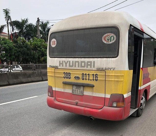 Nữ hành khách tố bị nhân viên nhà xe hành hung trước sự chứng kiến của mọi người  - Ảnh 3.