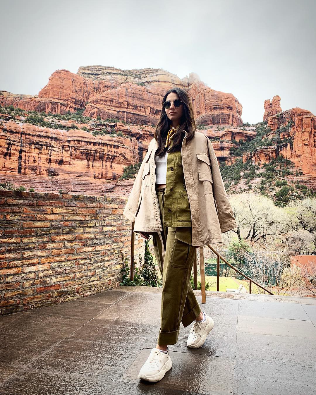 Không chỉ đẹp mắt, địa điểm Châu Bùi vừa check-in trên Instagram còn được mệnh danh là sân sau của giới thượng lưu Hollywood - Ảnh 9. Không chỉ đẹp mắt, địa điểm Châu Bùi vừa check-in trên Instagram còn được mệnh danh là sân sau của giới thượng lưu Hollywood - Ảnh 9.