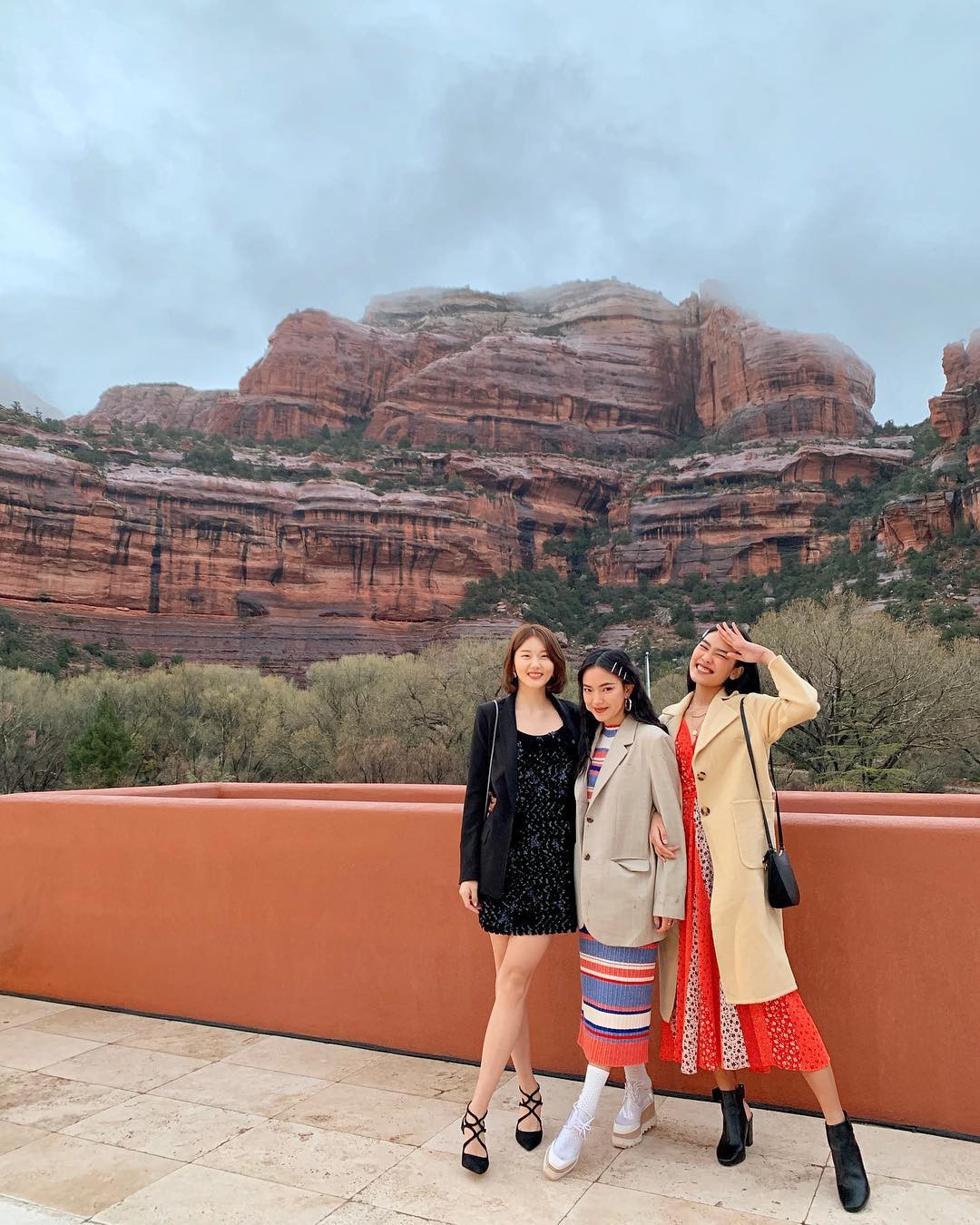 Không chỉ đẹp mắt, địa điểm Châu Bùi vừa check-in trên Instagram còn được mệnh danh là sân sau của giới thượng lưu Hollywood - Ảnh 12. Không chỉ đẹp mắt, địa điểm Châu Bùi vừa check-in trên Instagram còn được mệnh danh là sân sau của giới thượng lưu Hollywood - Ảnh 12.