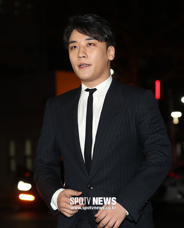 Kh&ocirc;ng chỉ ch&acirc;u &Aacute;, New York Times, CNN v&agrave; truyền th&ocirc;ng quốc tế đứng ngồi kh&ocirc;ng y&ecirc;n v&igrave; scandal r&uacute;ng động của Seungri - Ảnh 5.