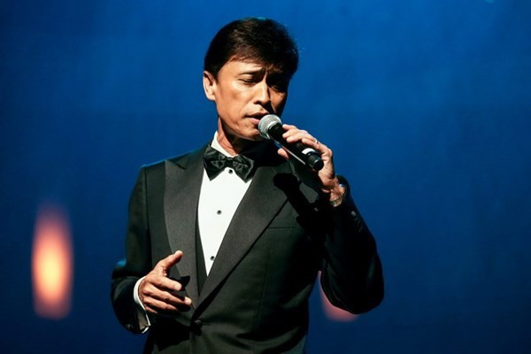 Cư d&acirc;n mạng khi thấy bộ tứ HLV Giọng h&aacute;t Việt 2019: The Voice phi&ecirc;n bản Bolero hả? - Ảnh 1.