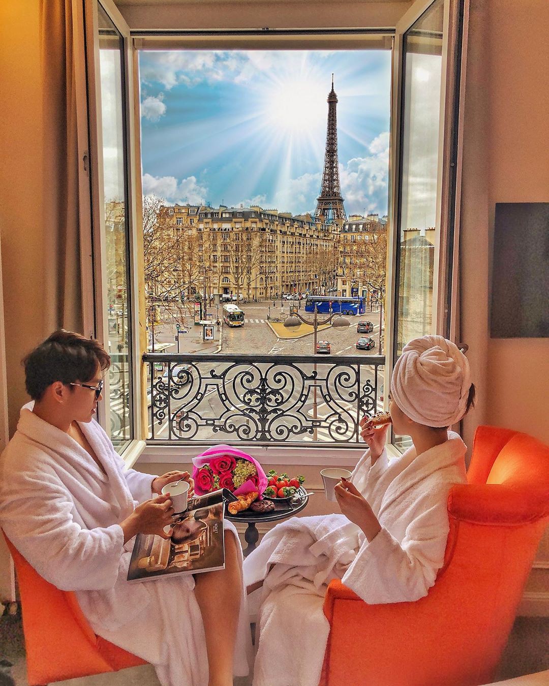 Từ ca sĩ, hot girl cho đến hội rich kids, ai cũng đổ xô đến Paris check-in nhiệt tình trong những ngày vừa qua - Ảnh 18. Từ ca sĩ, hot girl cho đến hội rich kids, ai cũng đổ xô đến Paris check-in nhiệt tình trong những ngày vừa qua - Ảnh 18.