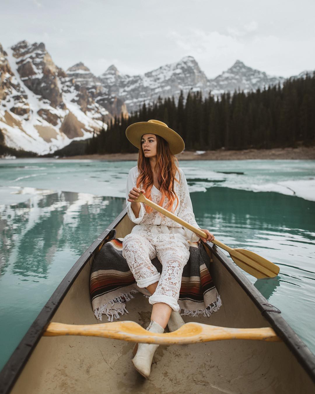 Có gì hay ở hồ nước màu xanh ngọc bích được mệnh danh là thiên đường trần gian ở Canada? - Ảnh 7. Có gì hay ở hồ nước màu xanh ngọc bích được mệnh danh là thiên đường trần gian ở Canada? - Ảnh 7.