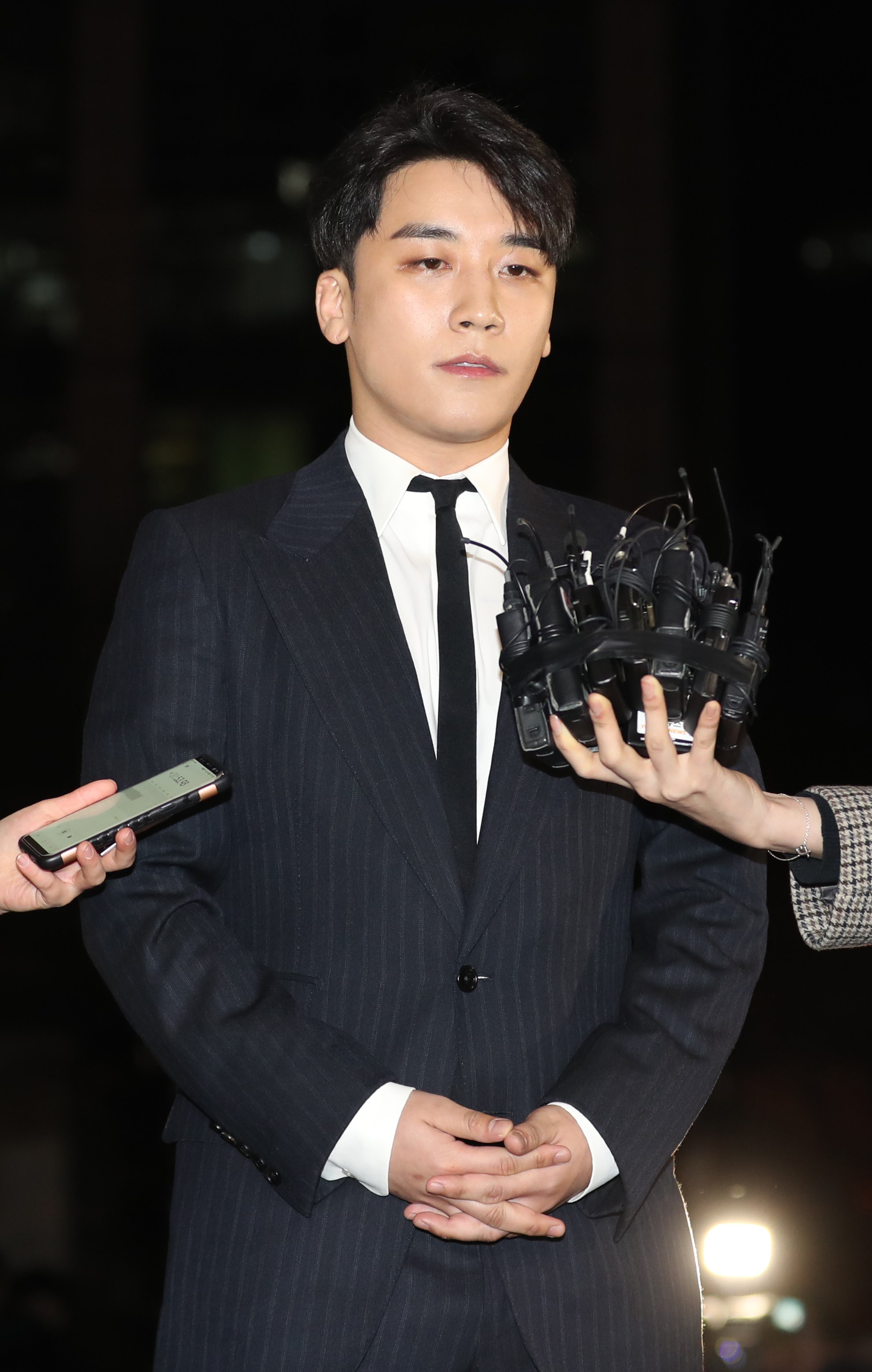 Seungri từng khẳng định Big Bang sẽ tiếp tục hoạt động dù thiếu vắng mình - Ảnh 4. Seungri từng khẳng định Big Bang sẽ tiếp tục hoạt động dù thiếu vắng mình - Ảnh 4.