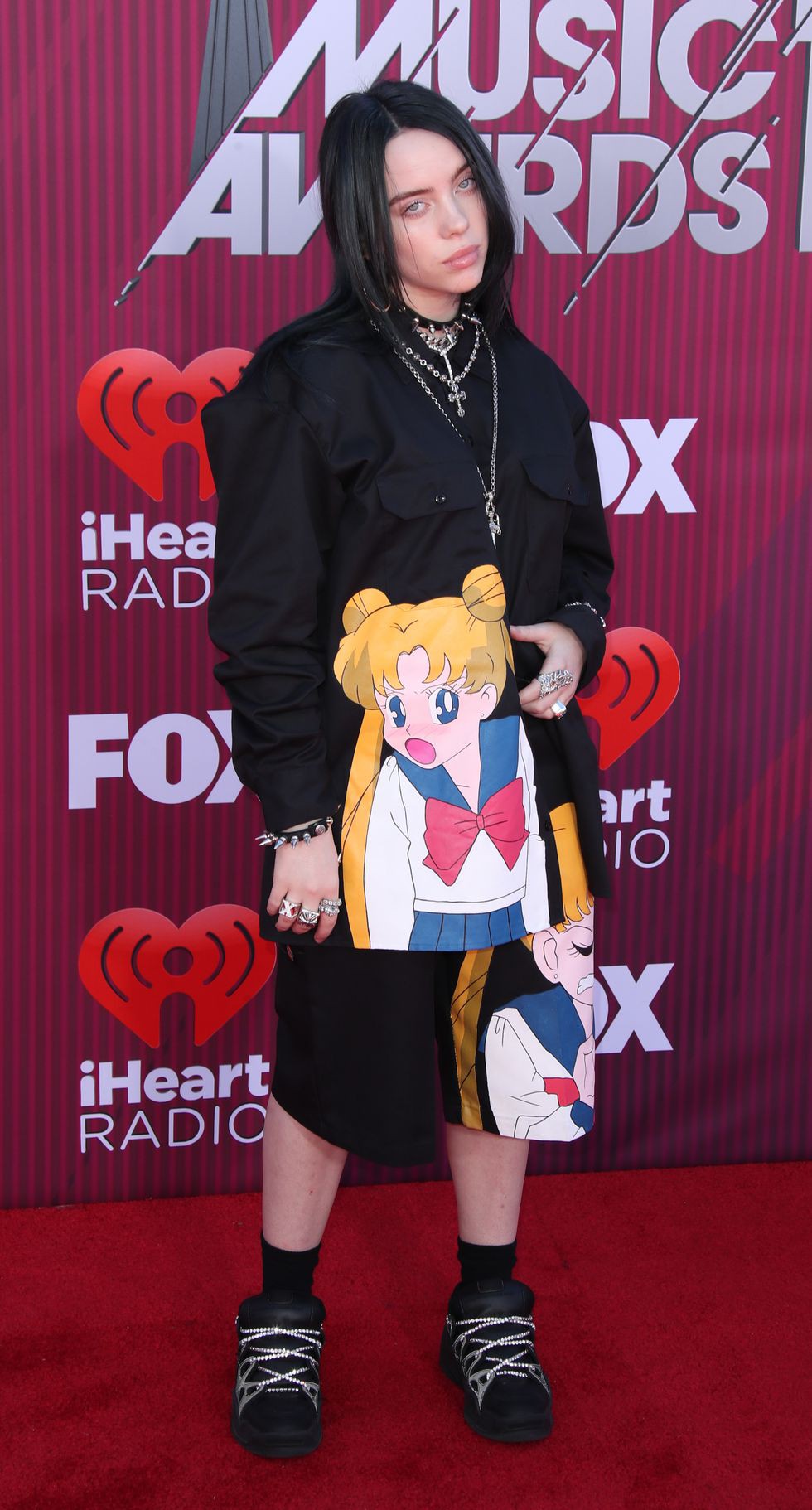 Thảm đỏ iHeartRadio: Taylor Swift chiếm hết spotlight, Katy Perry và Tiffany (SNSD) diện đồ khó đỡ - Ảnh 13. Thảm đỏ iHeartRadio: Taylor Swift chiếm hết spotlight, Katy Perry và Tiffany (SNSD) diện đồ khó đỡ - Ảnh 13.