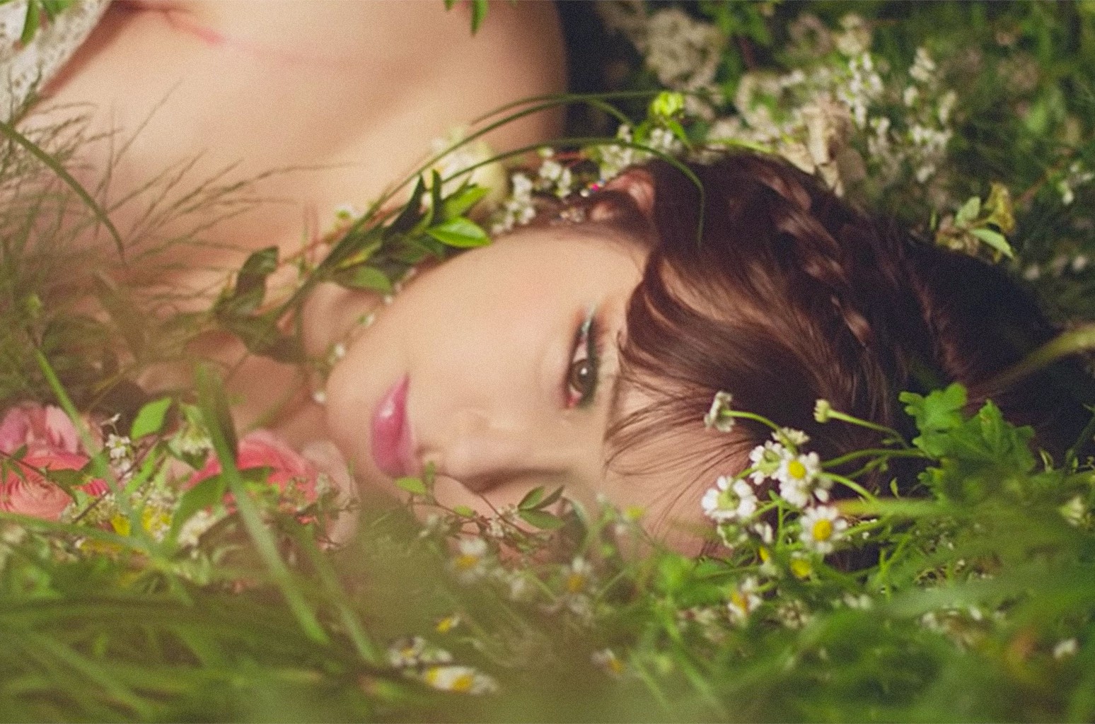 Park Bom từng cover hit Eyes, Nose, Lips nhưng bị “chôn vùi” vì scandal thuốc cấm, áp lực đến mức muốn cạo đầu - Ảnh 2. Park Bom từng cover hit Eyes, Nose, Lips nhưng bị “chôn vùi” vì scandal thuốc cấm, áp lực đến mức muốn cạo đầu - Ảnh 2.