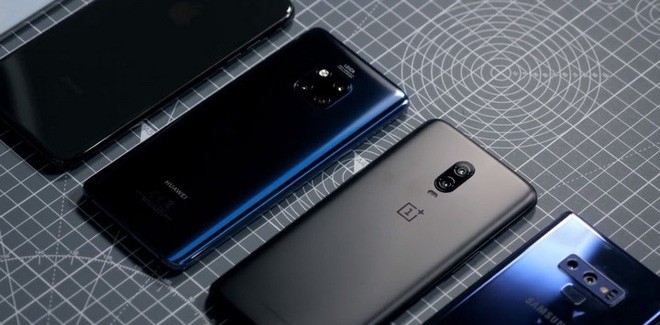 Thử thách thời lượng pin giữa Galaxy S10+, iPhone XS Max, Mate 20 Pro: Không phải pin lớn nhất là trụ được lâu nhất - Ảnh 1.