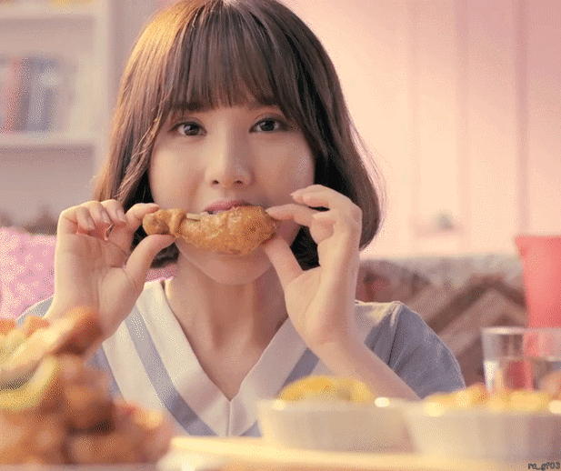 Chỉ l&agrave; g&agrave; r&aacute;n th&ocirc;i nhưng được idol Kpop từ l&atilde;o l&agrave;ng đến t&acirc;n binh thi nhau quảng b&aacute; - Ảnh 9.