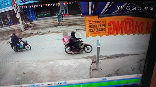 Xâm hại bé gái 9 tuổi đến rạn xương tay: Cho tại ngoại do phạm tội ít nghiêm trọng - Ảnh 2. Xâm hại bé gái 9 tuổi đến rạn xương tay: Cho tại ngoại do phạm tội ít nghiêm trọng - Ảnh 2.