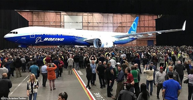  Boeing âm thầm ra mắt máy bay chở khách dài nhất thế giới - Ảnh 3.