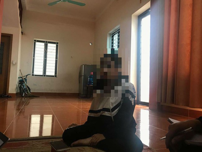 Vụ bé gái 9 tuổi bị xâm hại ở vườn chuối: Mẹ chua xót kể lại giây phút con gái kiệt sức thoát khỏi tay đối tượng - Ảnh 4. Vụ bé gái 9 tuổi bị xâm hại ở vườn chuối: Mẹ chua xót kể lại giây phút con gái kiệt sức thoát khỏi tay đối tượng - Ảnh 4.